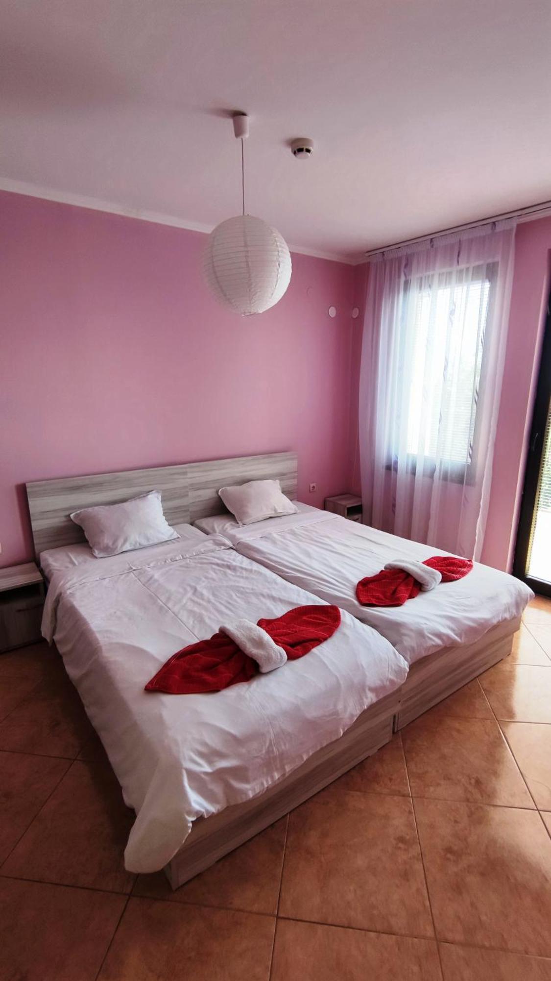 Marina Delfin Apartments - Top Location & Pet Friendly Święty Włas Zewnętrze zdjęcie