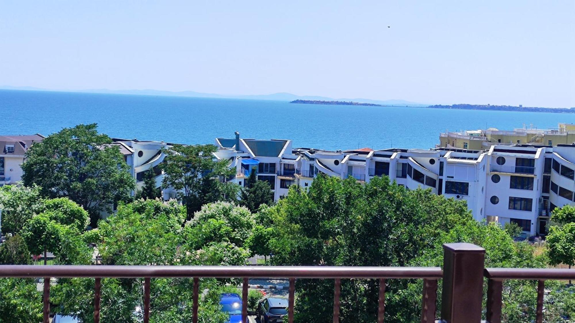 Marina Delfin Apartments - Top Location & Pet Friendly Święty Włas Zewnętrze zdjęcie