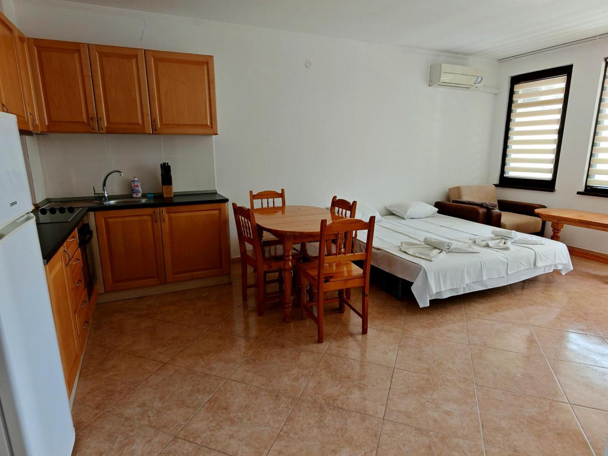 Marina Delfin Apartments - Top Location & Pet Friendly Święty Włas Zewnętrze zdjęcie