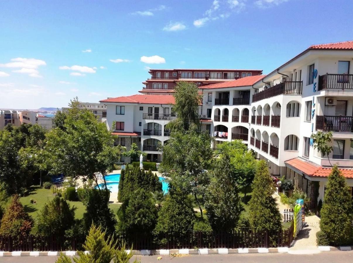Marina Delfin Apartments - Top Location & Pet Friendly Święty Włas Zewnętrze zdjęcie